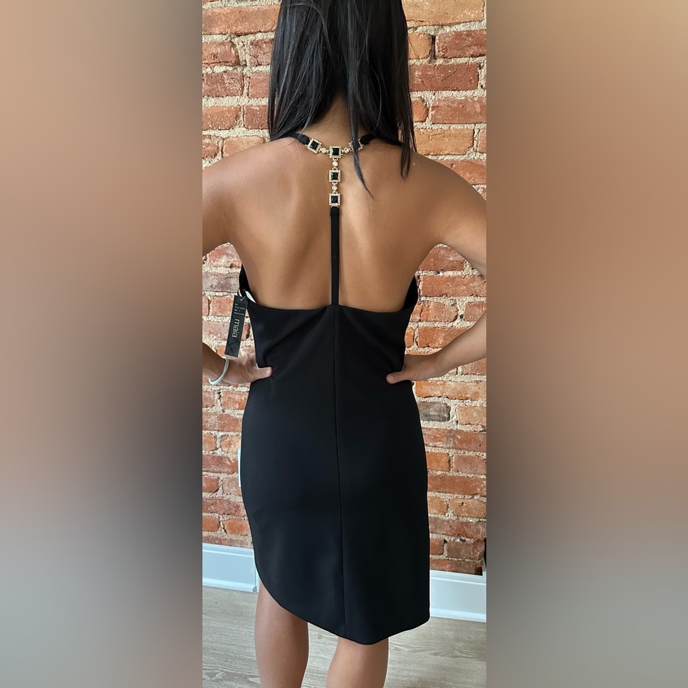 Black Sleeveless Dress